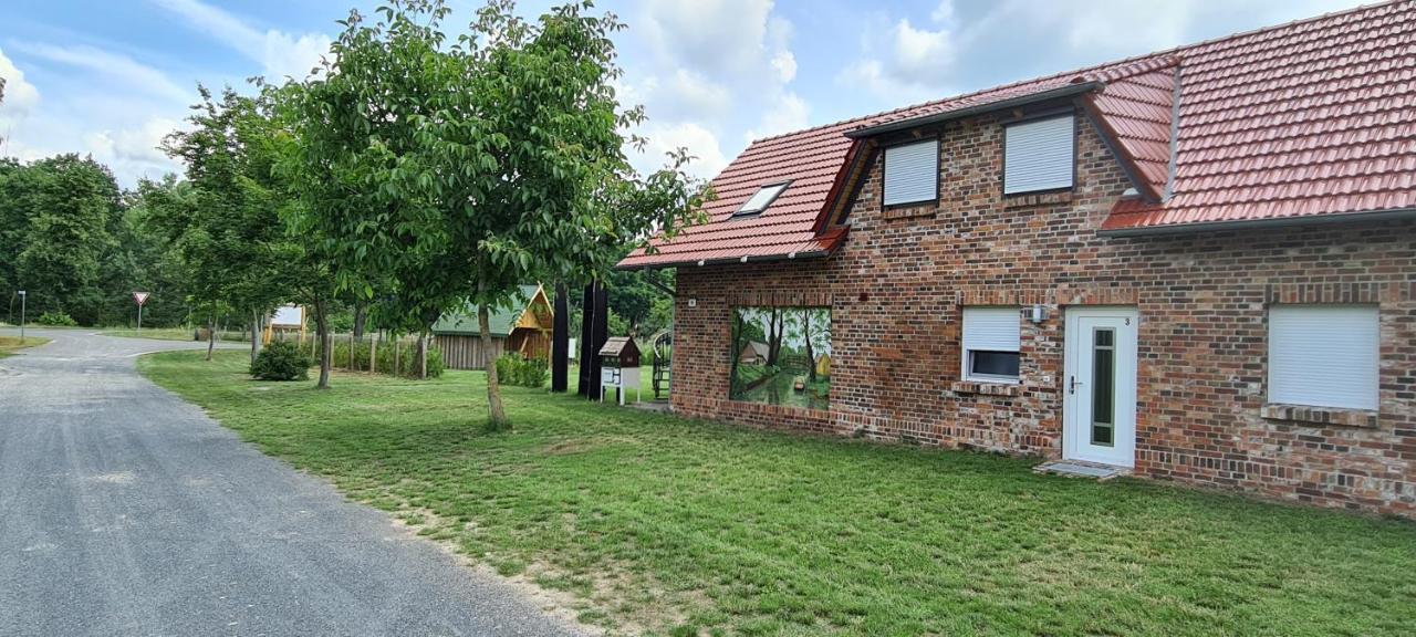 Ferienwohnung Am Muehlstein 뤼벤 외부 사진